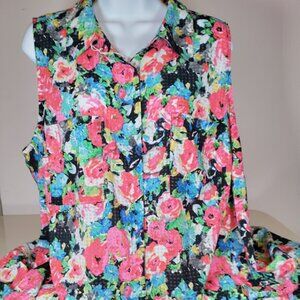 Kim Rogers Sleeveless size 2X floral print button down top